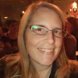 Meet your Posher, Amy